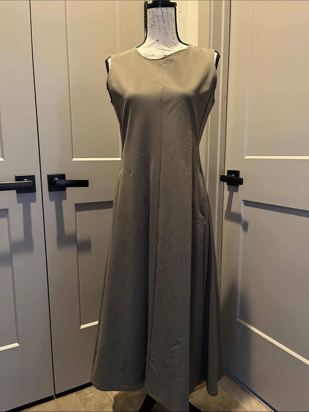 UNIQLO Ultra Stretch AIRism Dress - OLIVE GREEN - SMALL - NWT